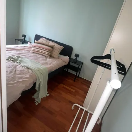 Bo Midt I Fargegata! Apartamento *