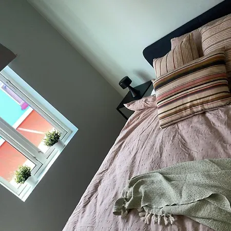 Bo Midt I Fargegata! Apartamento *